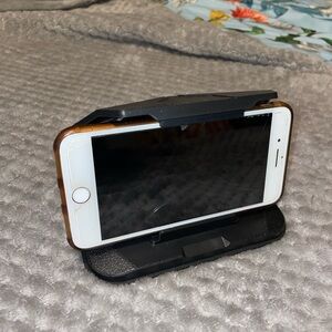 Phone/tablet car mount